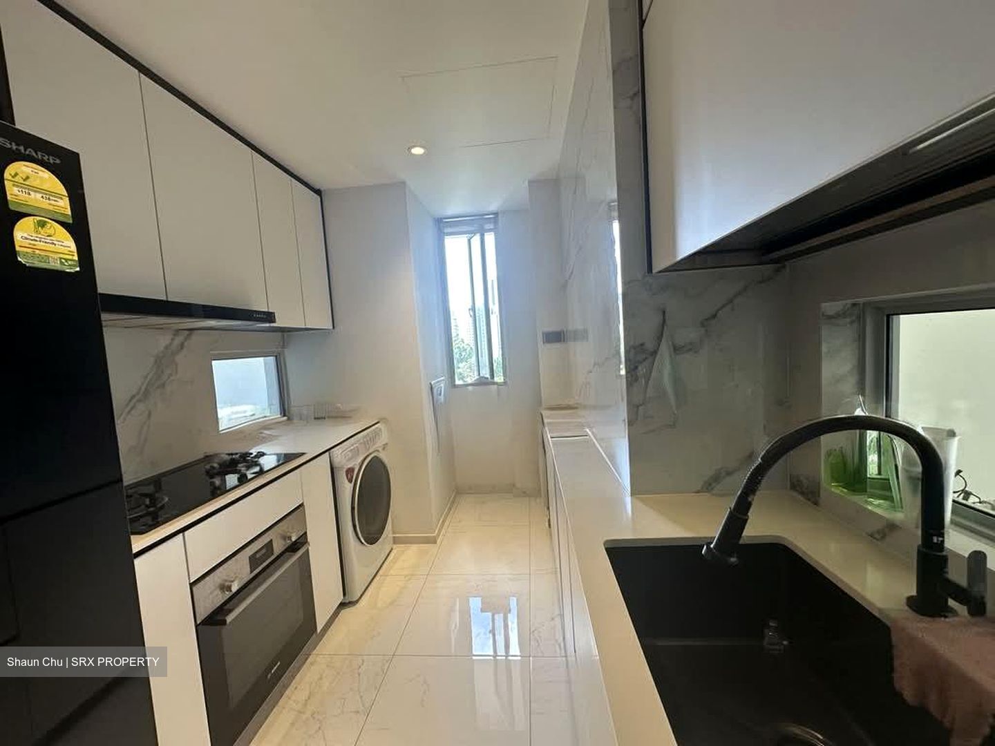 M21 (D11), Apartment #564187301